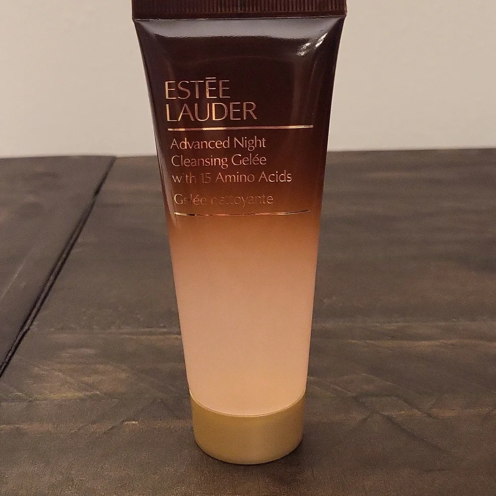 NWOT Estee Lauder Night Cleansing Gel & Hand Cream Bundle